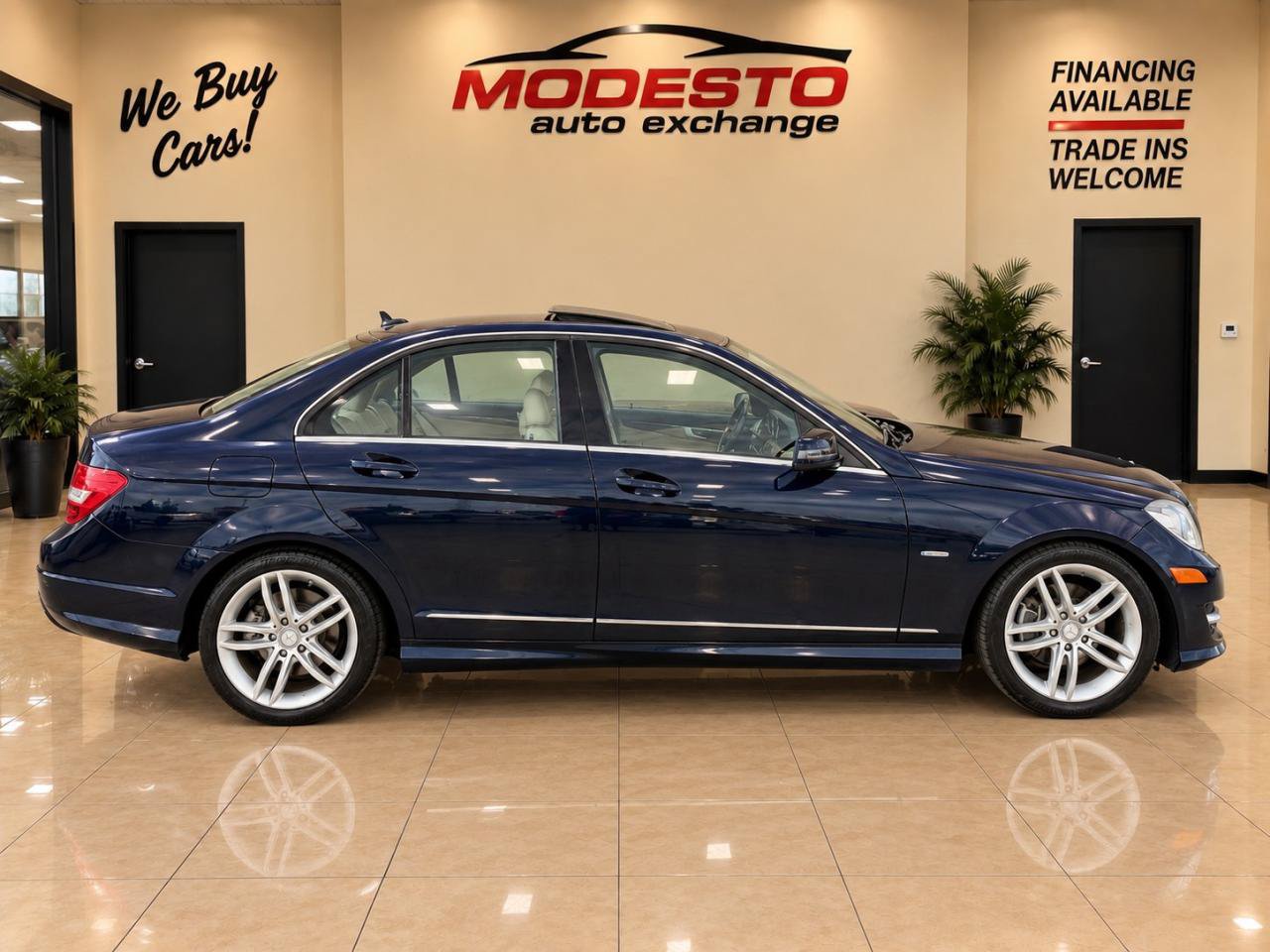 Used 2012 Mercedes-Benz C 250 Sedan image 2