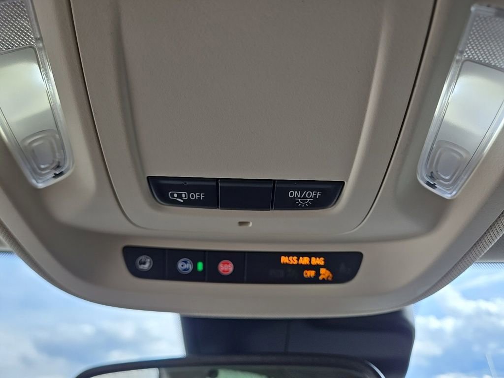 Used 2023 Buick Envision Preferred image 35