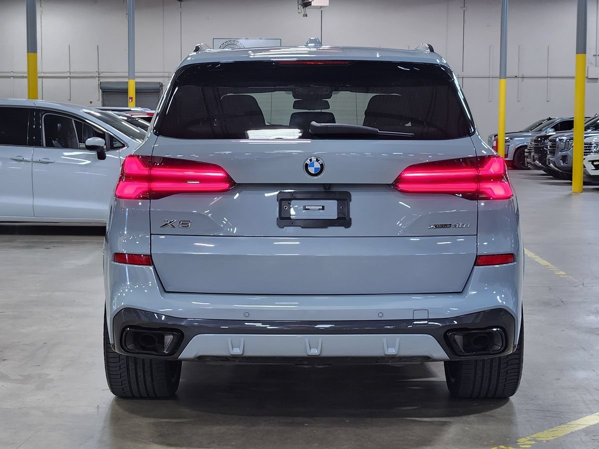 Used 2024 BMW X5 xDrive40i w/ M Sport Package AWD/4WD image 10