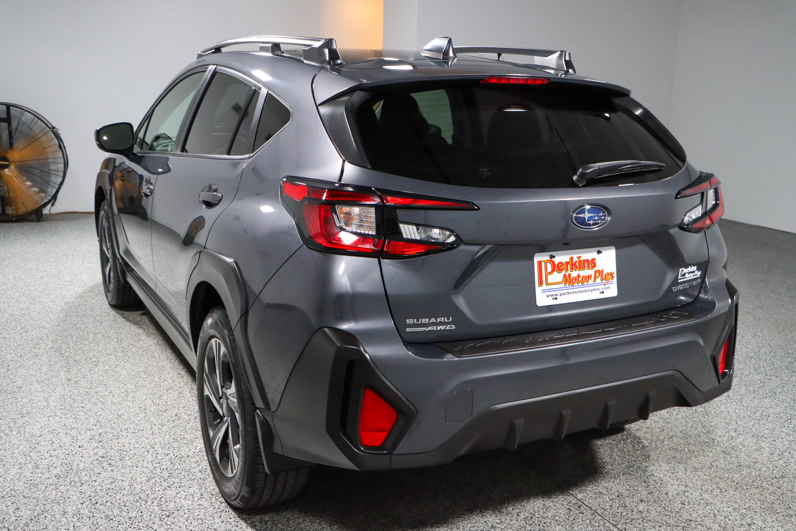 Used 2024 Subaru Crosstrek 2.0i Premium w/ Crosstrek Mirror Package AWD/4WD image 9