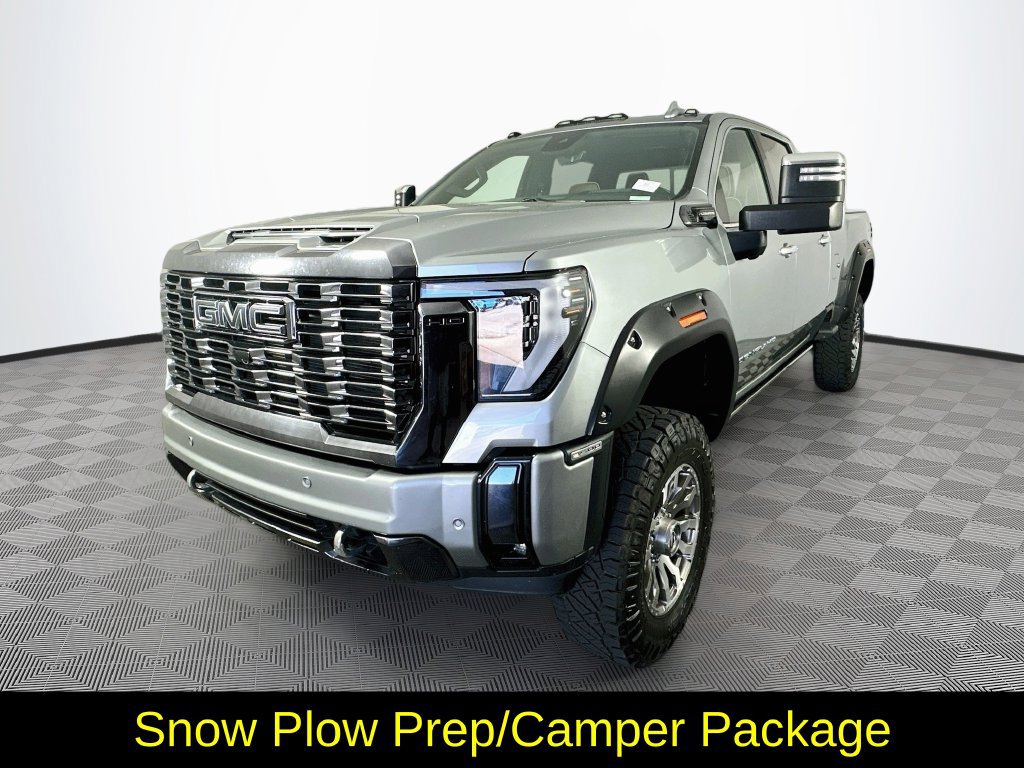 Used 2024 GMC Sierra 3500 Denali Ultimate AWD/4WD image 5