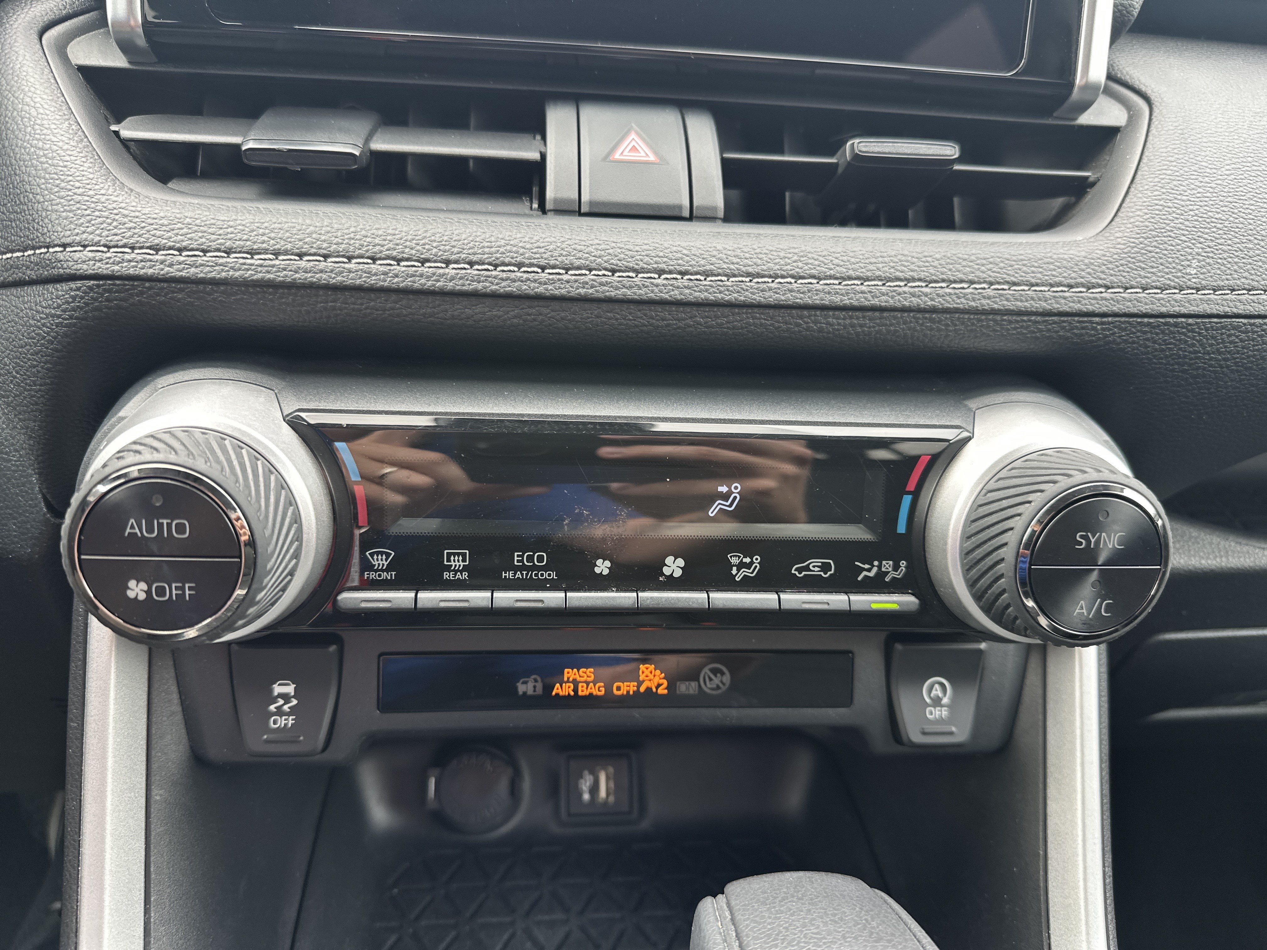 Used 2023 Toyota RAV4 XLE AWD/4WD image 18