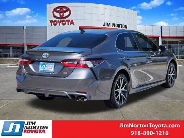 Used 2021 Toyota Camry SE FWD image 5