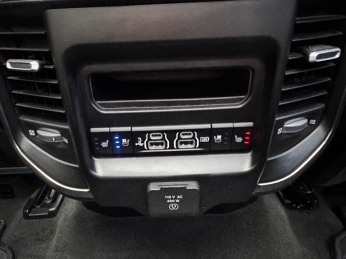 Used 2019 RAM 1500 Limited AWD/4WD image 37