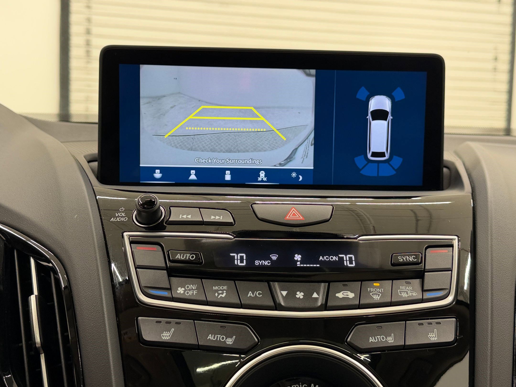 Used 2024 Acura RDX SH-AWD w/ Technology Package image 31