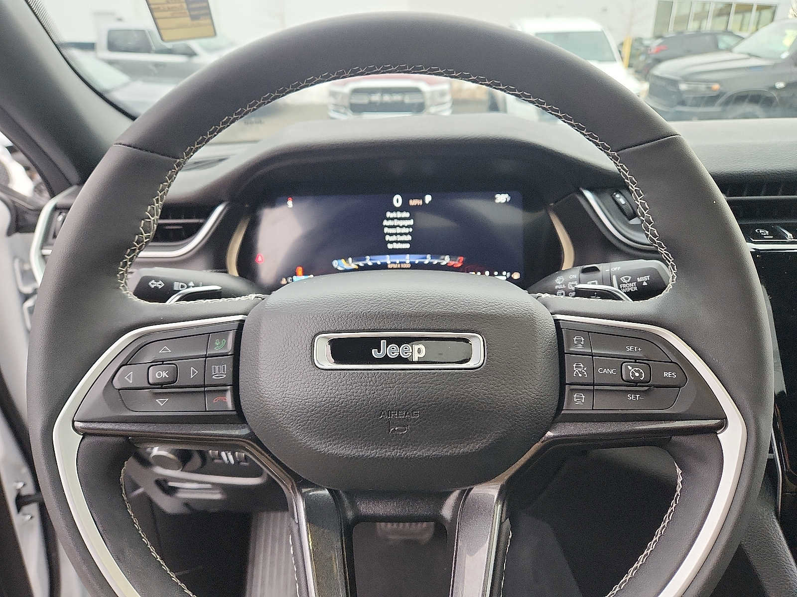 Used 2023 Jeep Grand Cherokee Altitude image 19