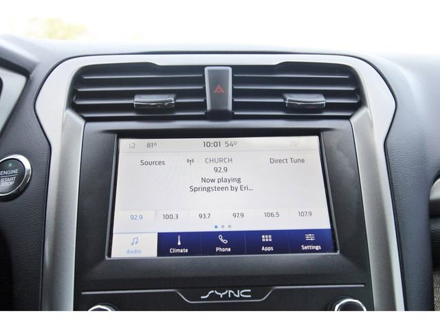 Used 2020 Ford Fusion SE image 23