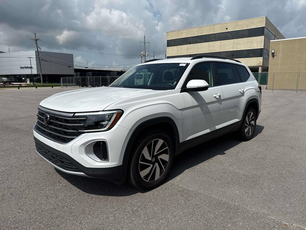 Used 2025 Volkswagen Atlas SE FWD image 3