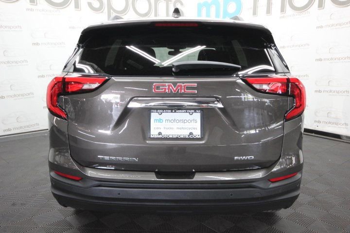 Used 2019 GMC Terrain SLE w/ Driver Convenience Package image 4