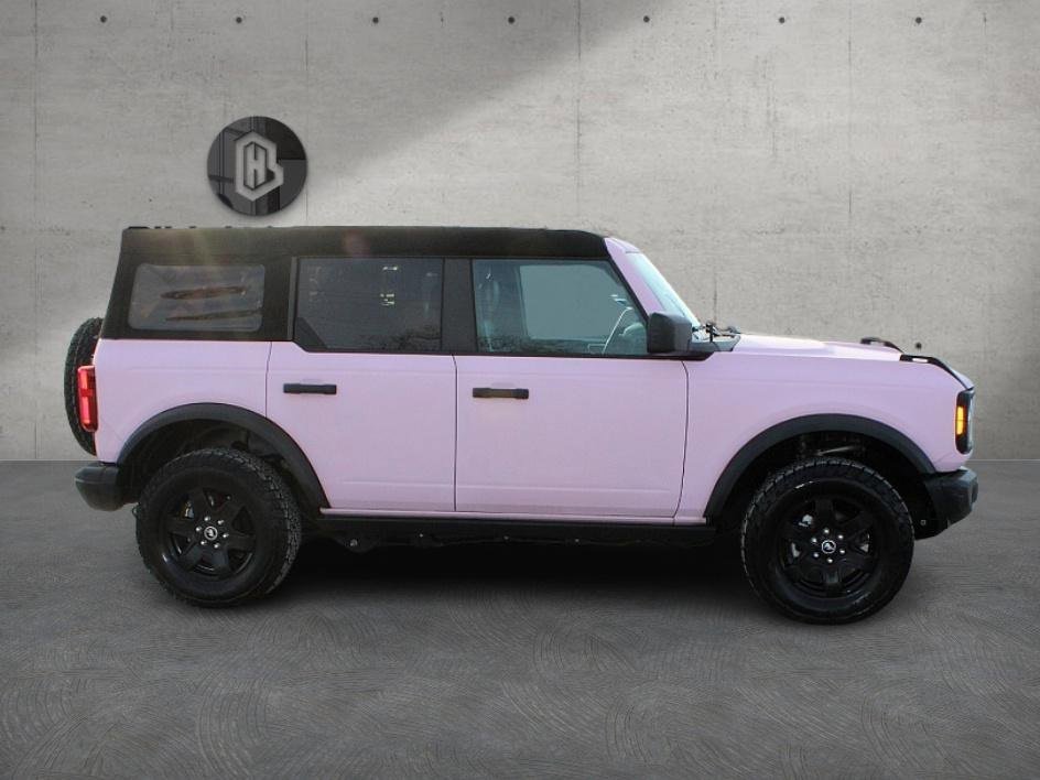 Used 2023 Ford Bronco Black Diamond image 5