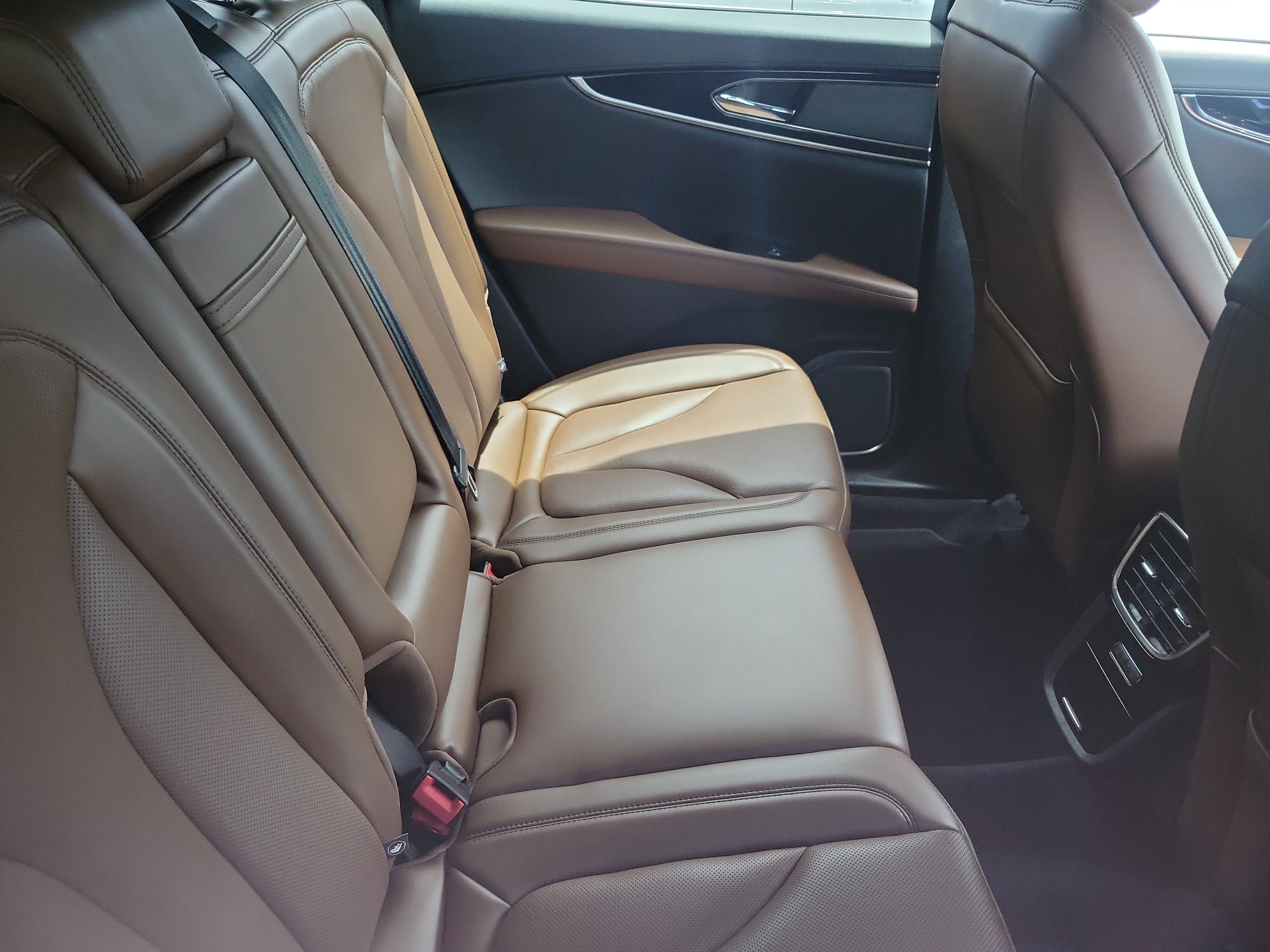Certified 2022 Lincoln Nautilus Reserve FWD image 9