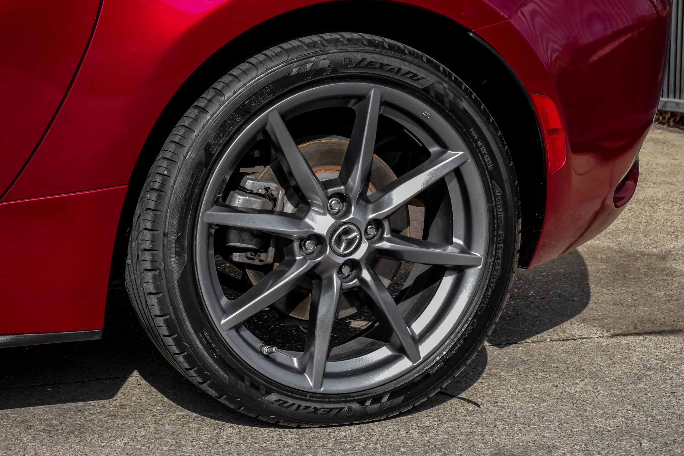 Used 2019 MAZDA MX-5 Miata RF Grand Touring image 47