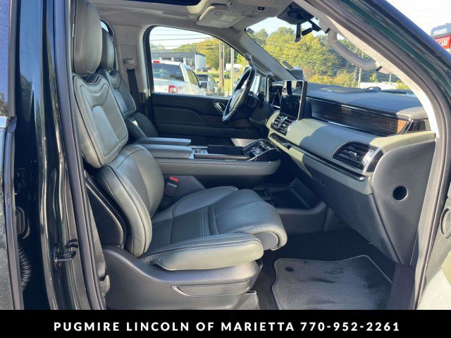 Used 2023 Lincoln Navigator Black Label AWD/4WD image 18