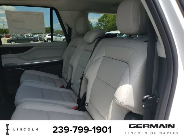 New 2026 Lincoln Navigator L Premier AWD/4WD image 19