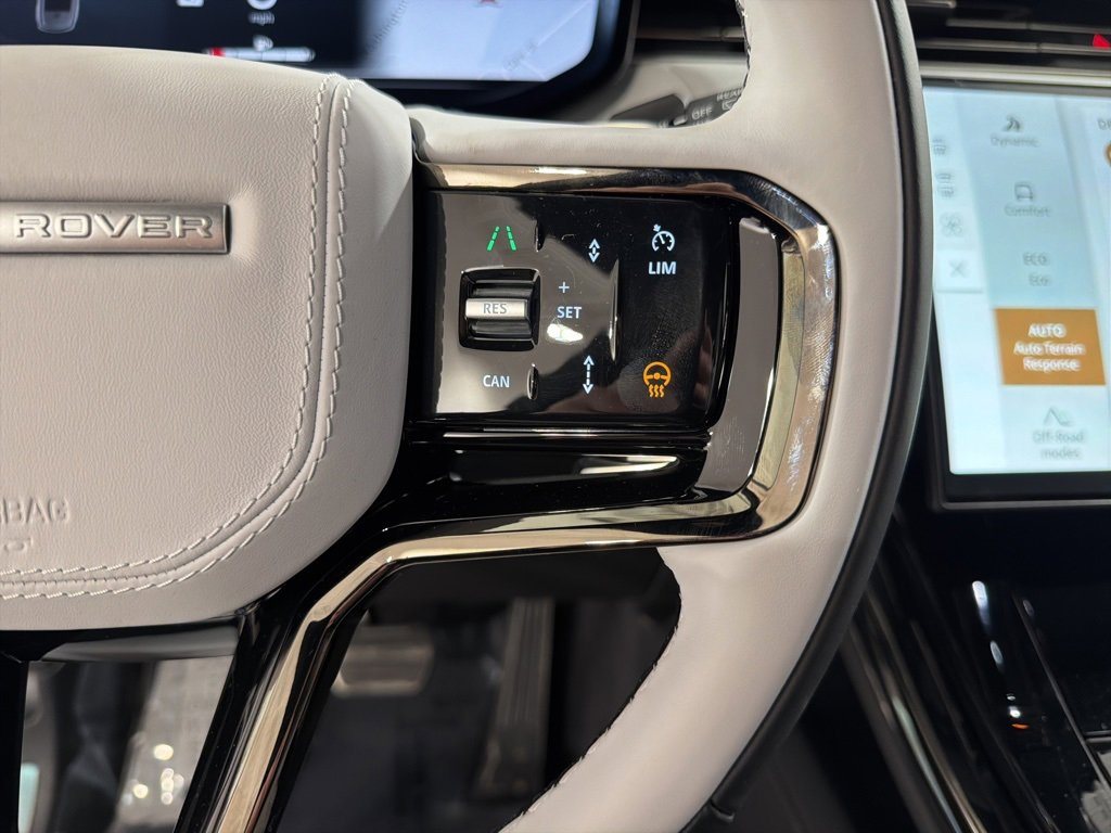 New 2025 Land Rover Range Rover Sport Dynamic SE image 13