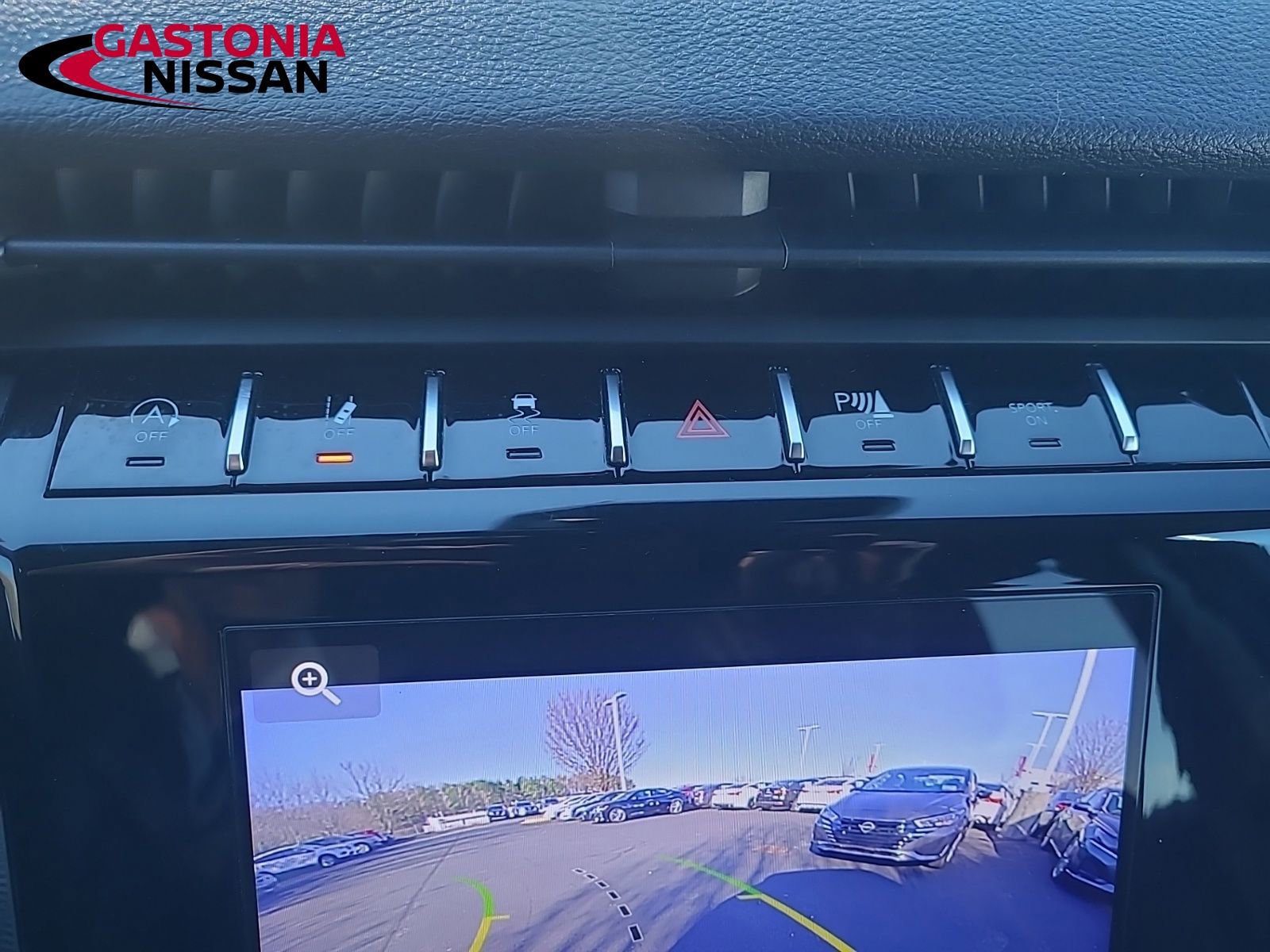 Used 2023 Jeep Grand Cherokee L Laredo image 40