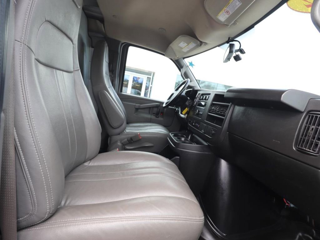 Used 2022 GMC Savana 2500 w/ Driver Convenience Package RWD image 20