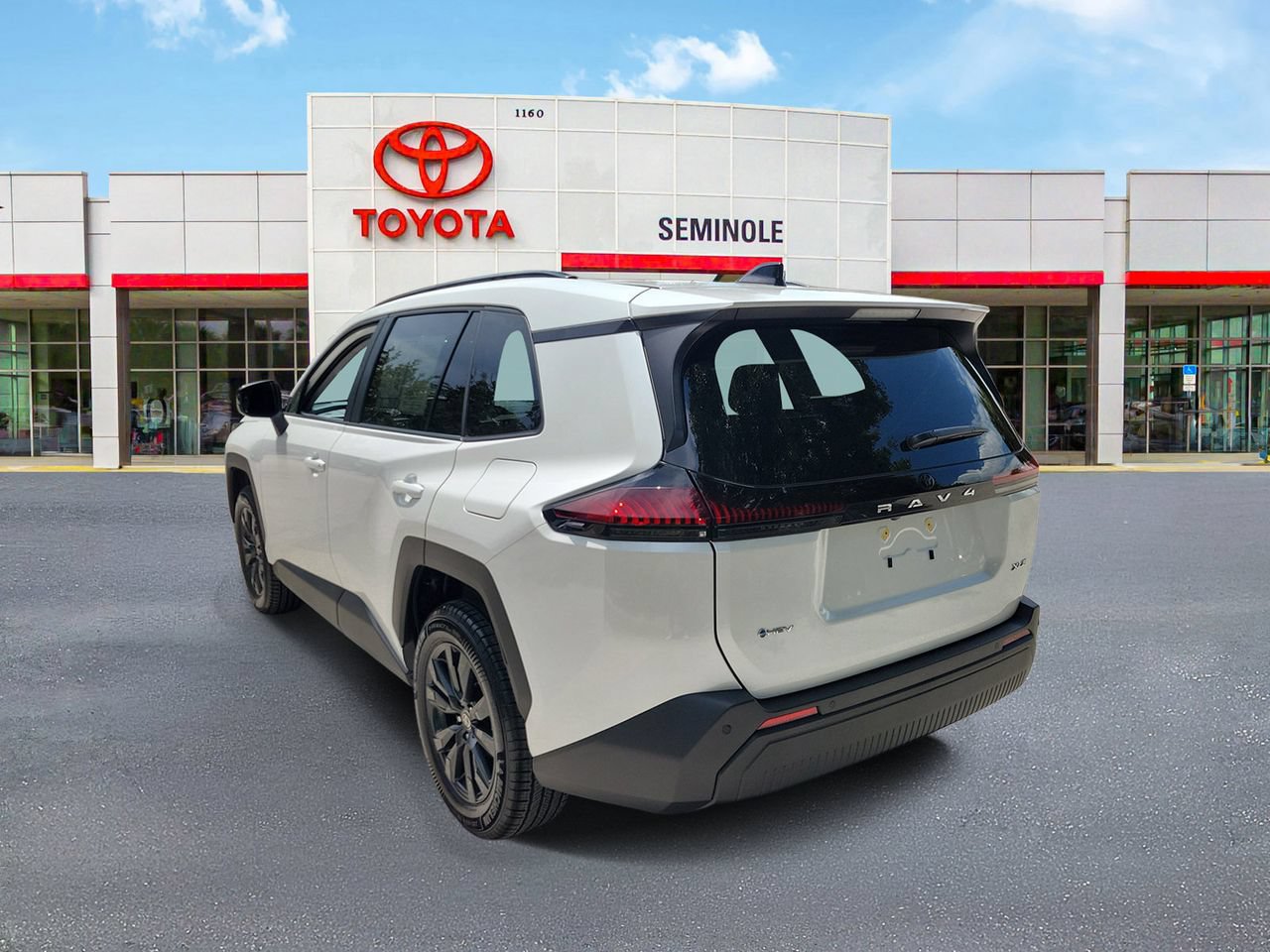 Used 2026 Toyota RAV4 XLE Premium FWD image 4