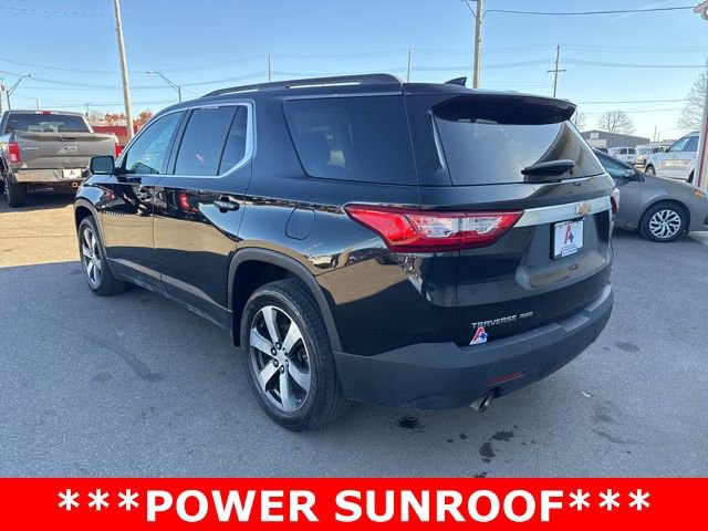 Used 2021 Chevrolet Traverse LT w/ LT Premium Package image 5