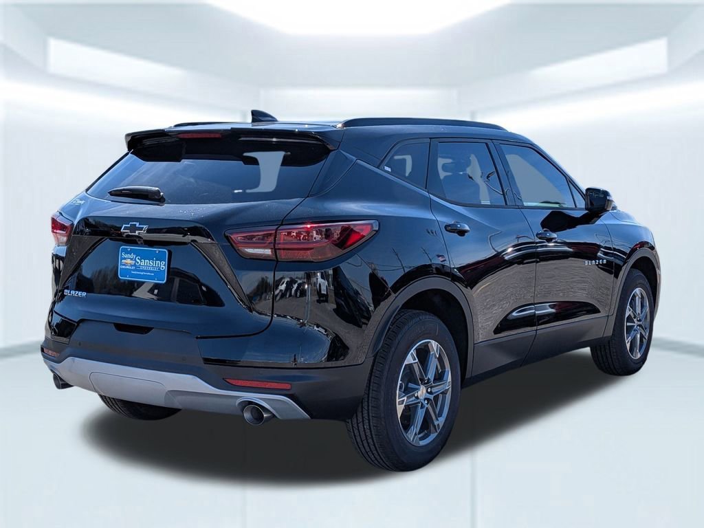 New 2026 Chevrolet Blazer LT w/ LPO, Floor Liner Package FWD image 7
