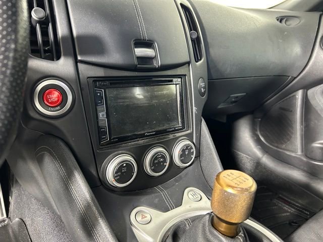 Used 2011 Nissan 370Z Touring w/ Sport Pkg image 21