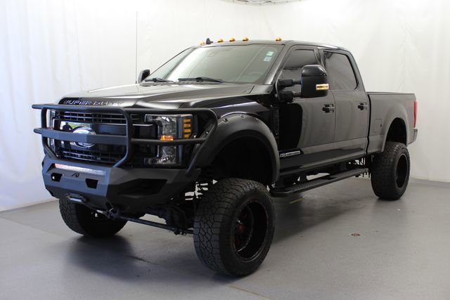 Used 2019 Ford F250 Lariat w/ Lariat Ultimate Package AWD/4WD image 12