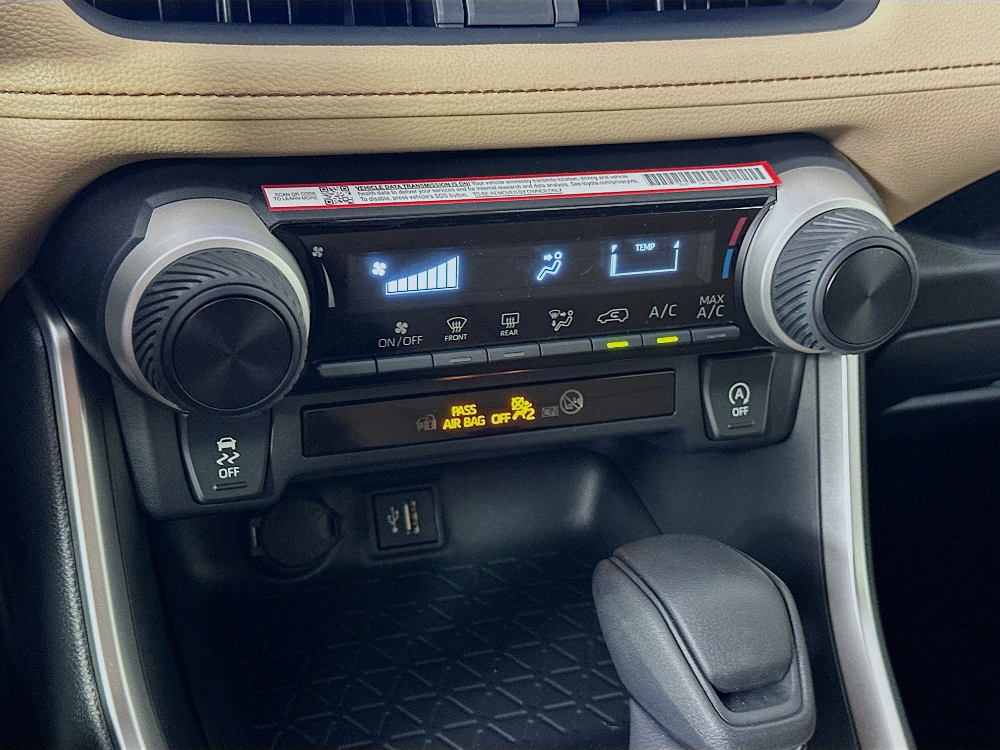 Used 2025 Toyota RAV4 LE image 23