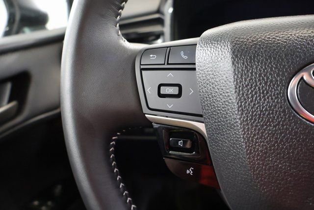 Used 2025 Toyota Camry SE image 20