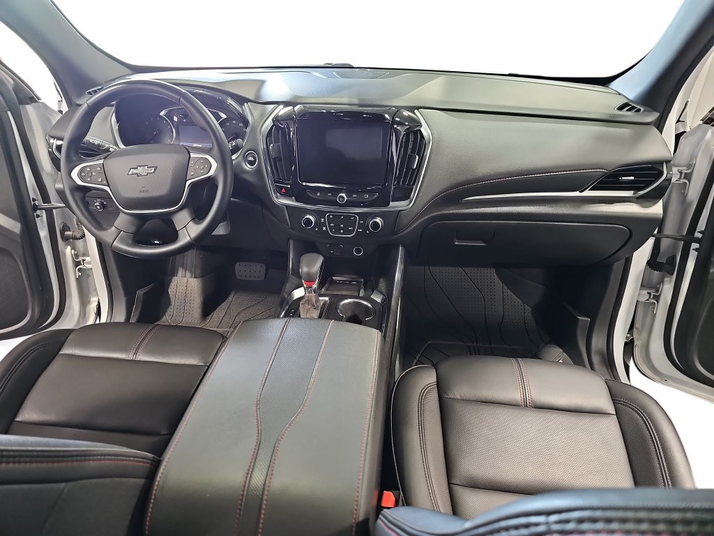 Used 2023 Chevrolet Traverse RS AWD/4WD image 9