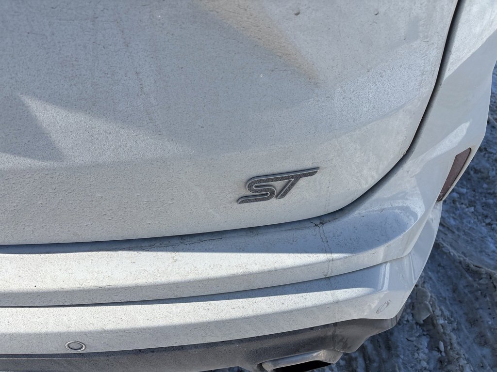 Used 2021 Ford Edge ST w/ Equipment Group 401A image 4