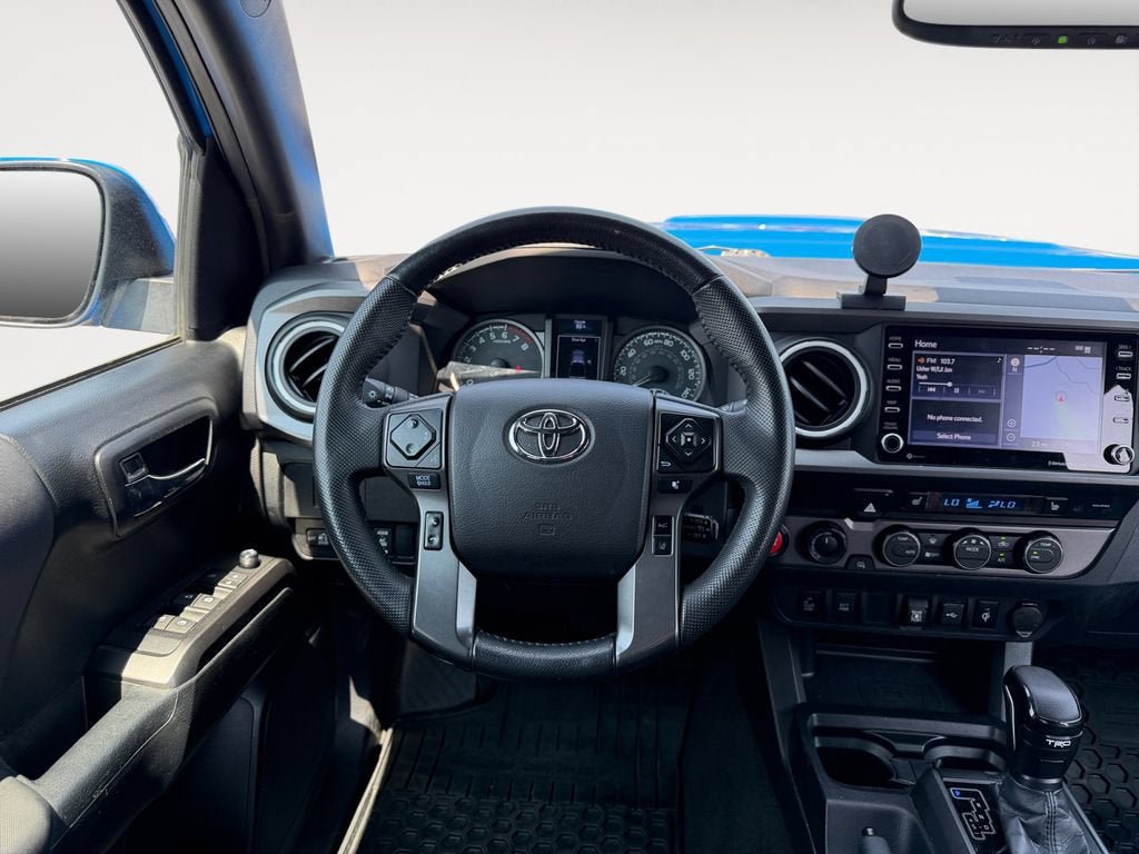 Used 2021 Toyota Tacoma TRD Sport AWD/4WD image 13