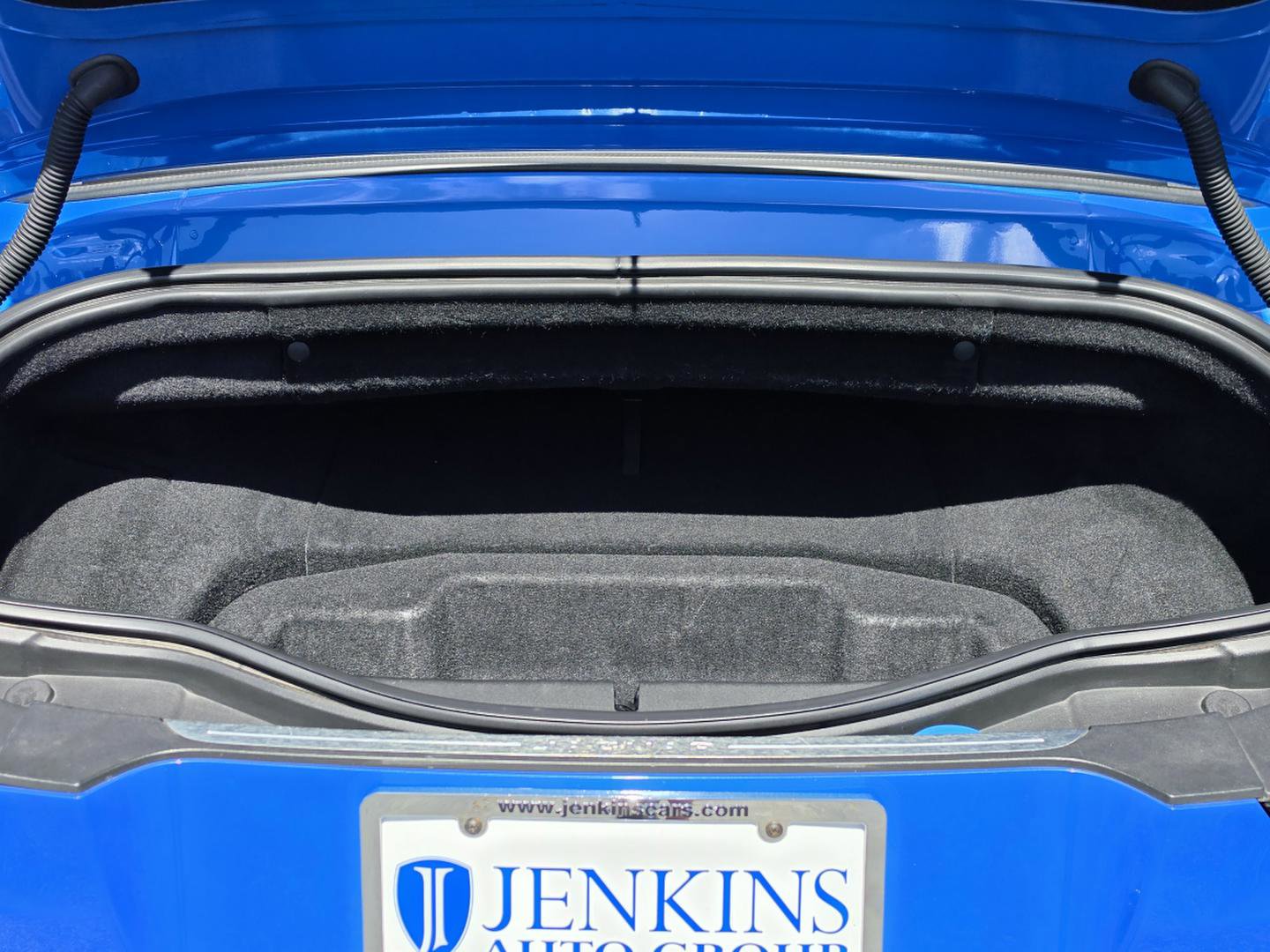 Used 2018 Jaguar F-TYPE Convertible image 15