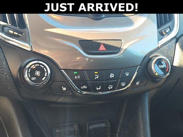 Used 2017 Chevrolet Cruze LT w/ Convenience Package FWD image 15