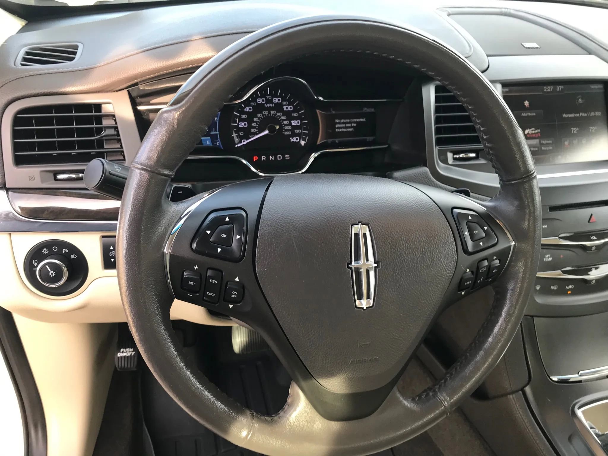 Used 2013 Lincoln MKS Sedan 4D image 15