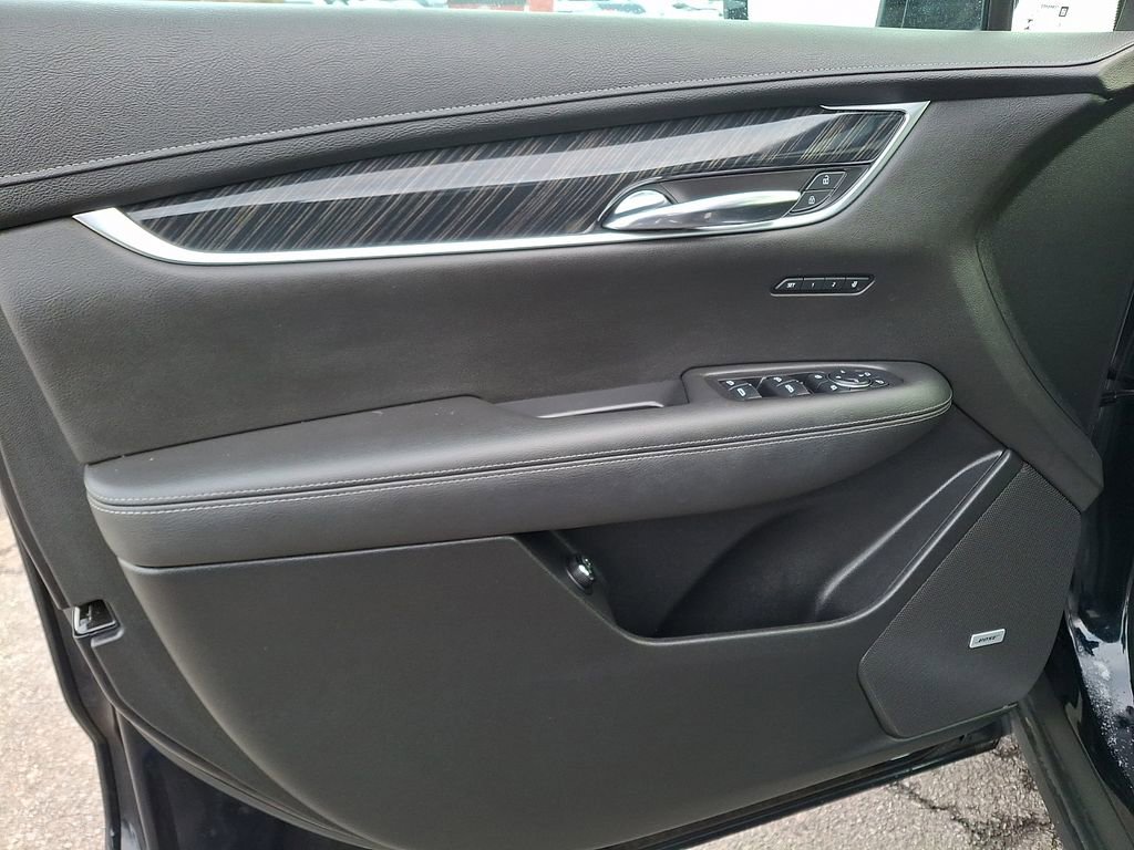 Used 2021 Cadillac XT6 Premium Luxury image 14