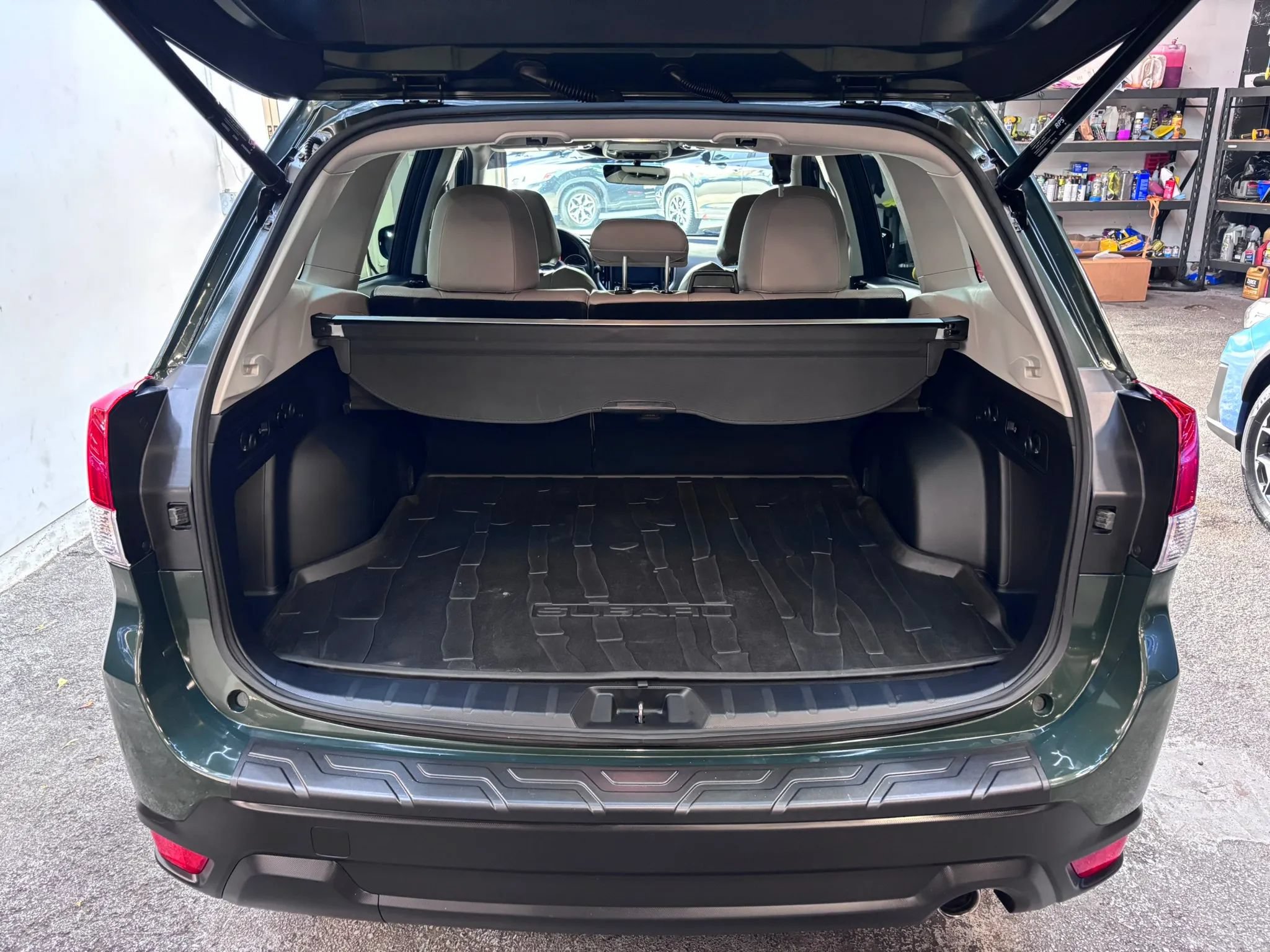 Used 2023 Subaru Forester Limited w/ Popular Package #2 AWD/4WD image 23