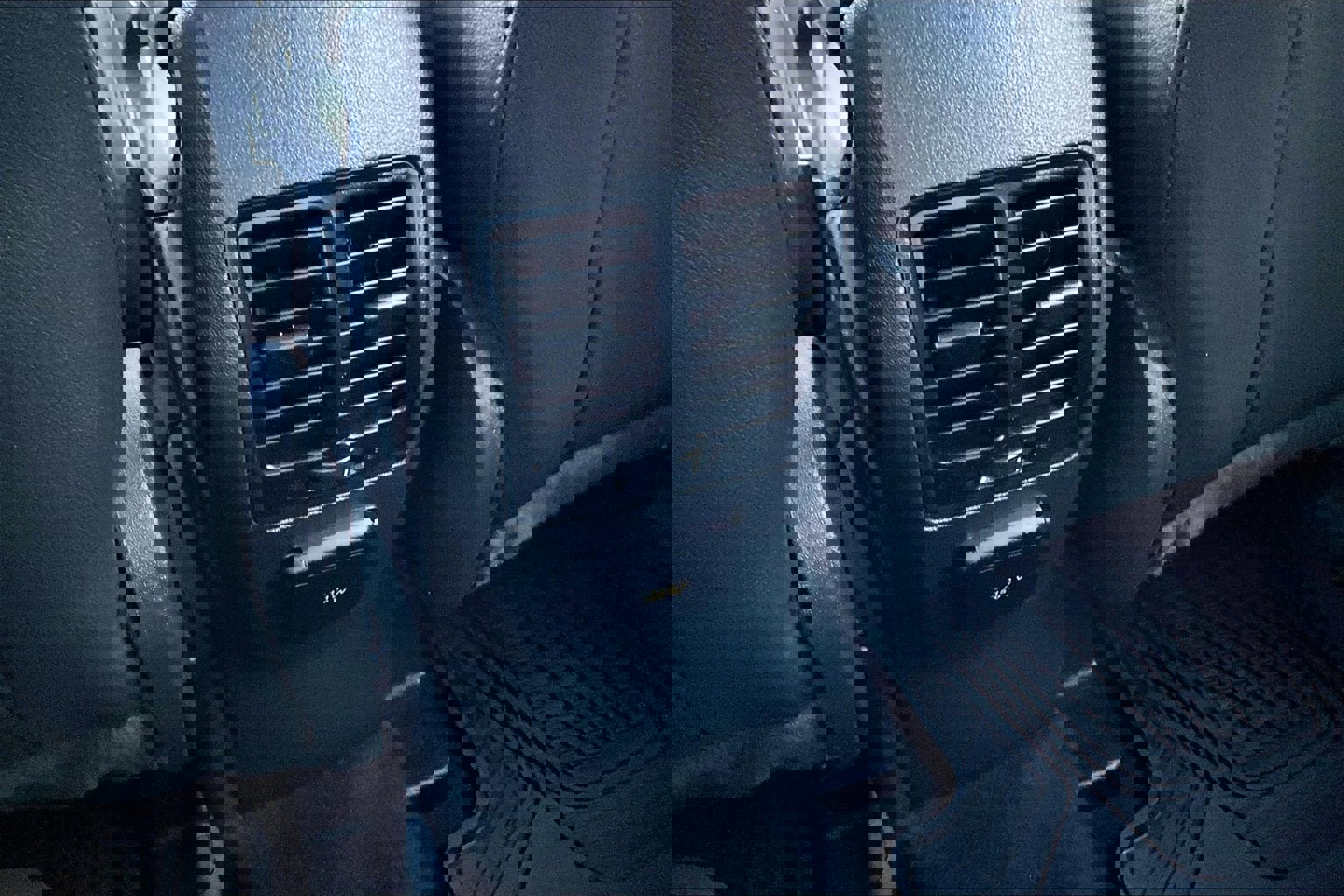 Used 2016 Ford Escape Titanium image 33