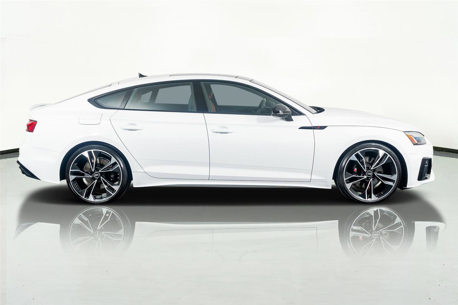 Used 2023 Audi S5 Premium Plus w/ Premium Plus Package AWD/4WD image 5