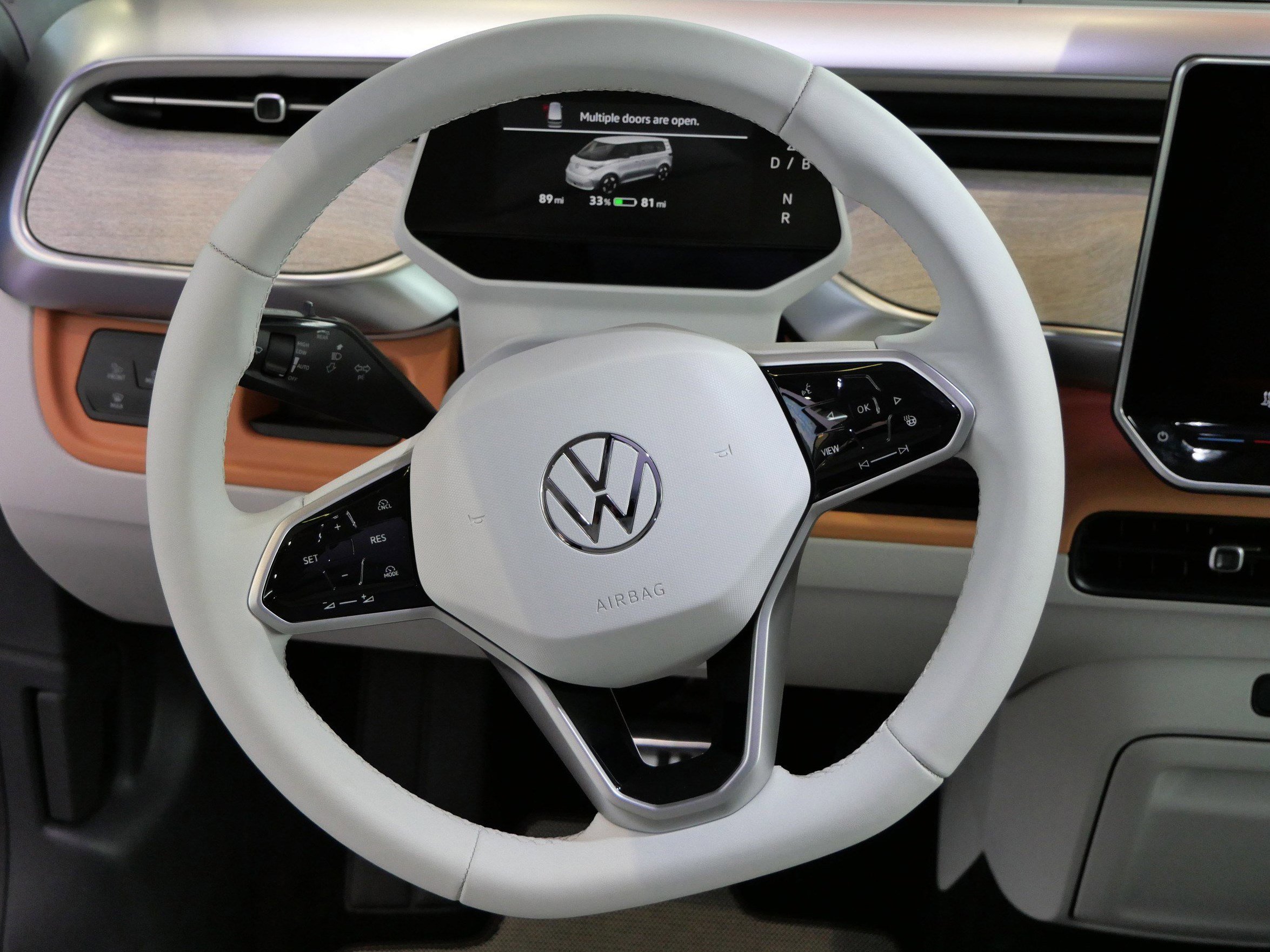 New 2025 Volkswagen ID. Buzz 1st Edition image 10