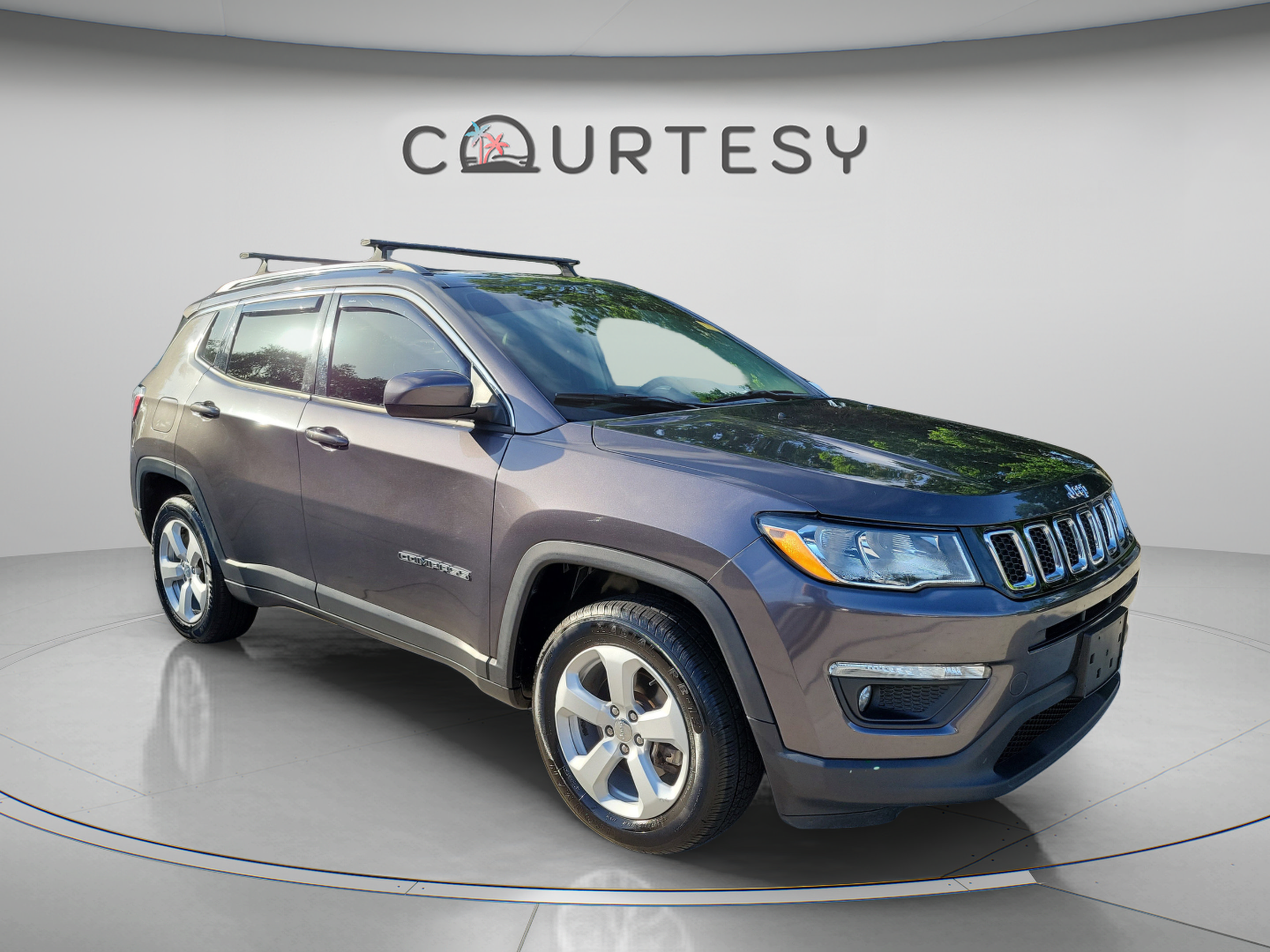 Used 2019 Jeep Compass Latitude w/ Cold Weather Group AWD/4WD image 4