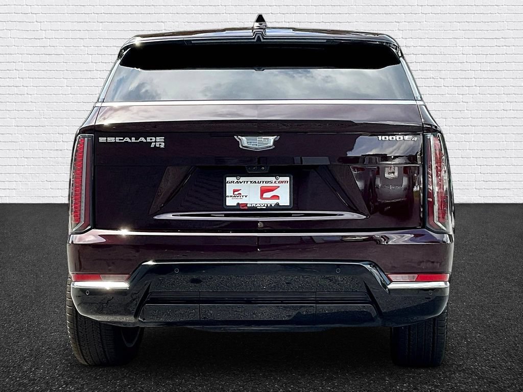 Used 2025 Cadillac Escalade IQ Luxury 2 w/ LPO, Premium Carpet Package AWD/4WD image 5