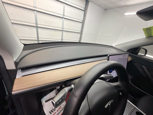 Used 2021 Tesla Model Y Long Range AWD/4WD image 17