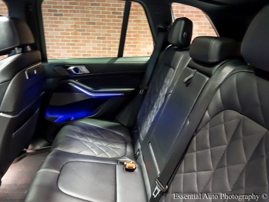 Used 2026 BMW X5 M60i image 17