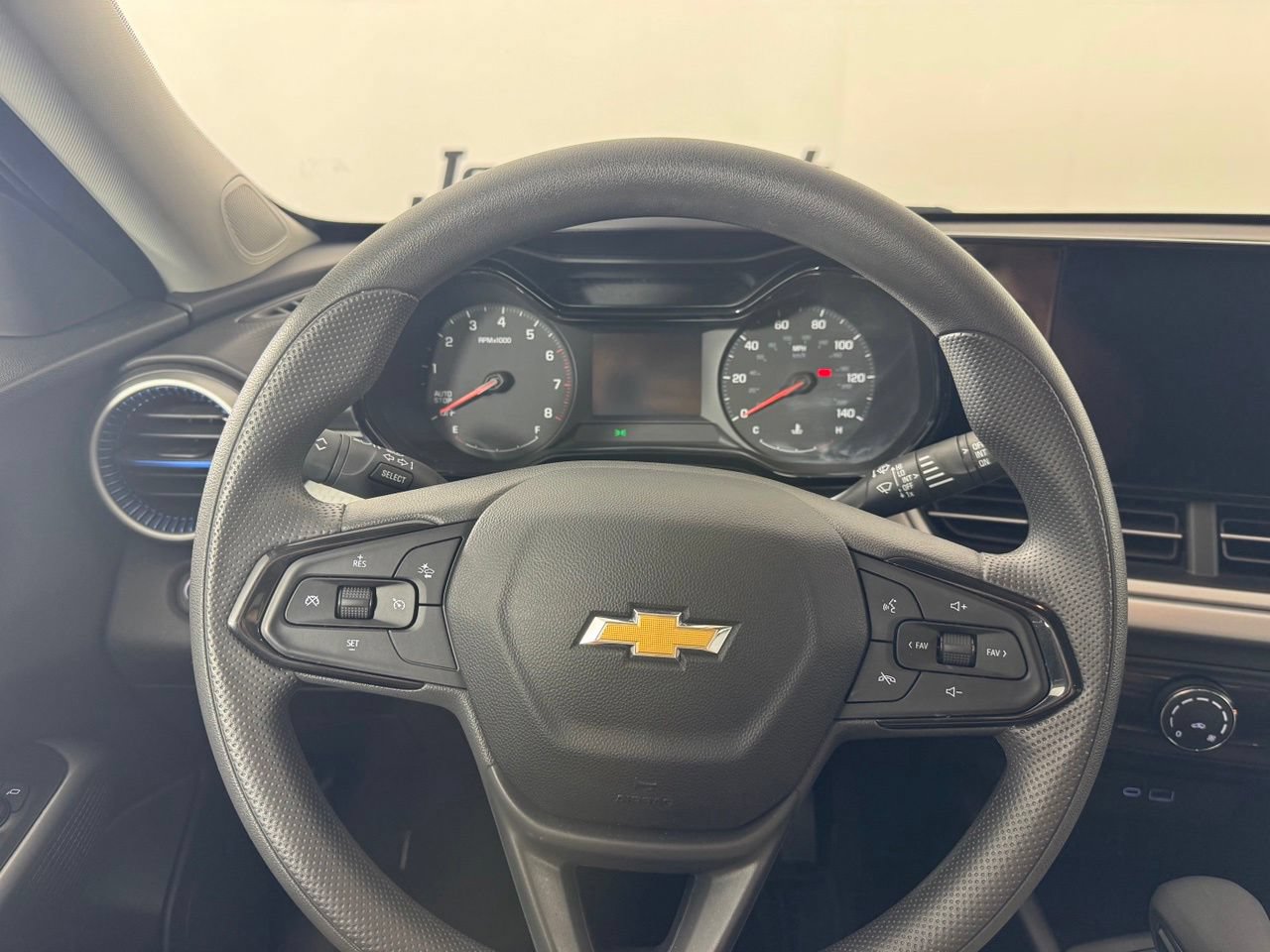 Used 2026 Chevrolet Trax LS w/ Driver Confidence Package FWD image 15