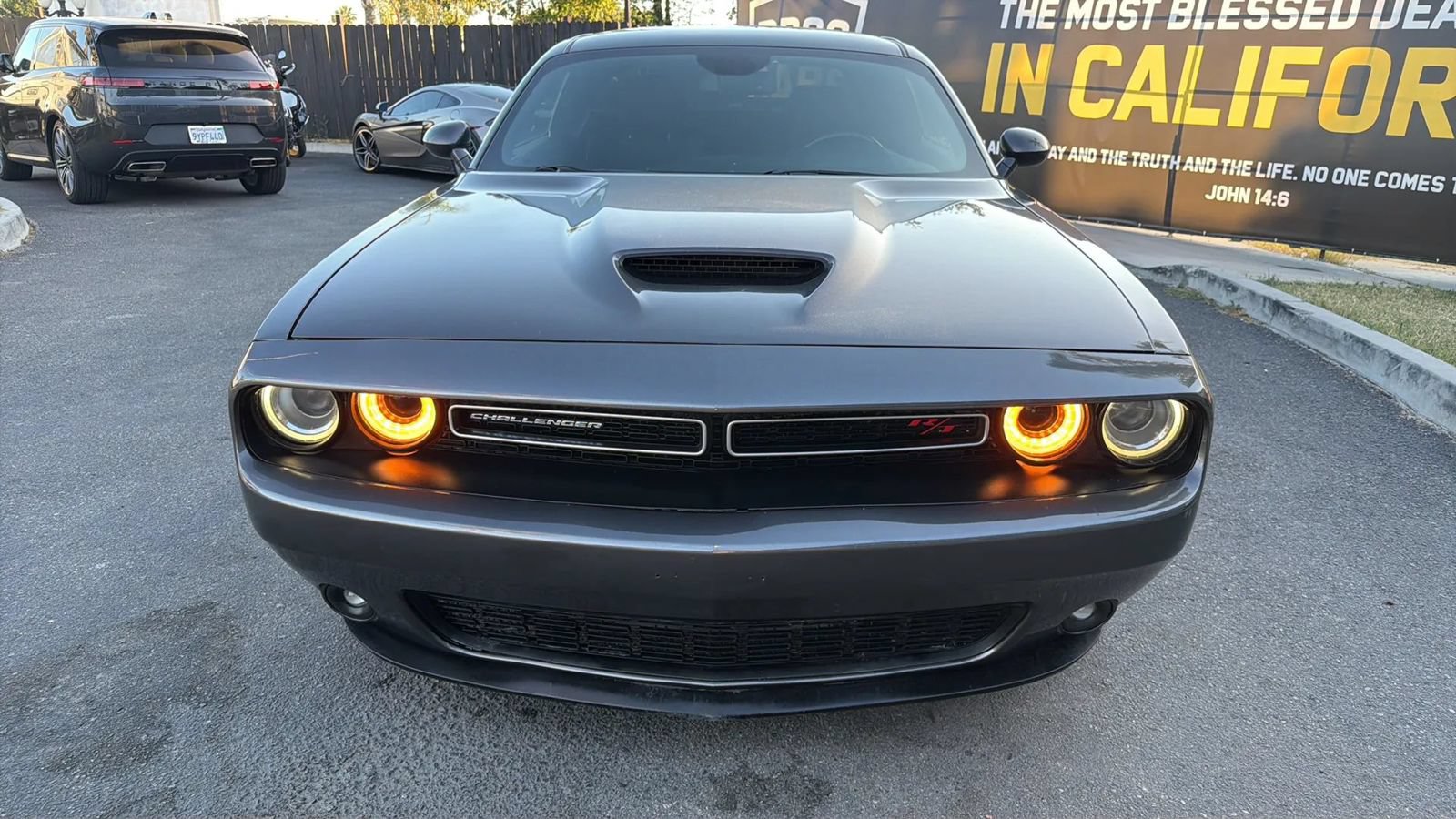 Used 2019 Dodge Challenger R/T RWD image 2
