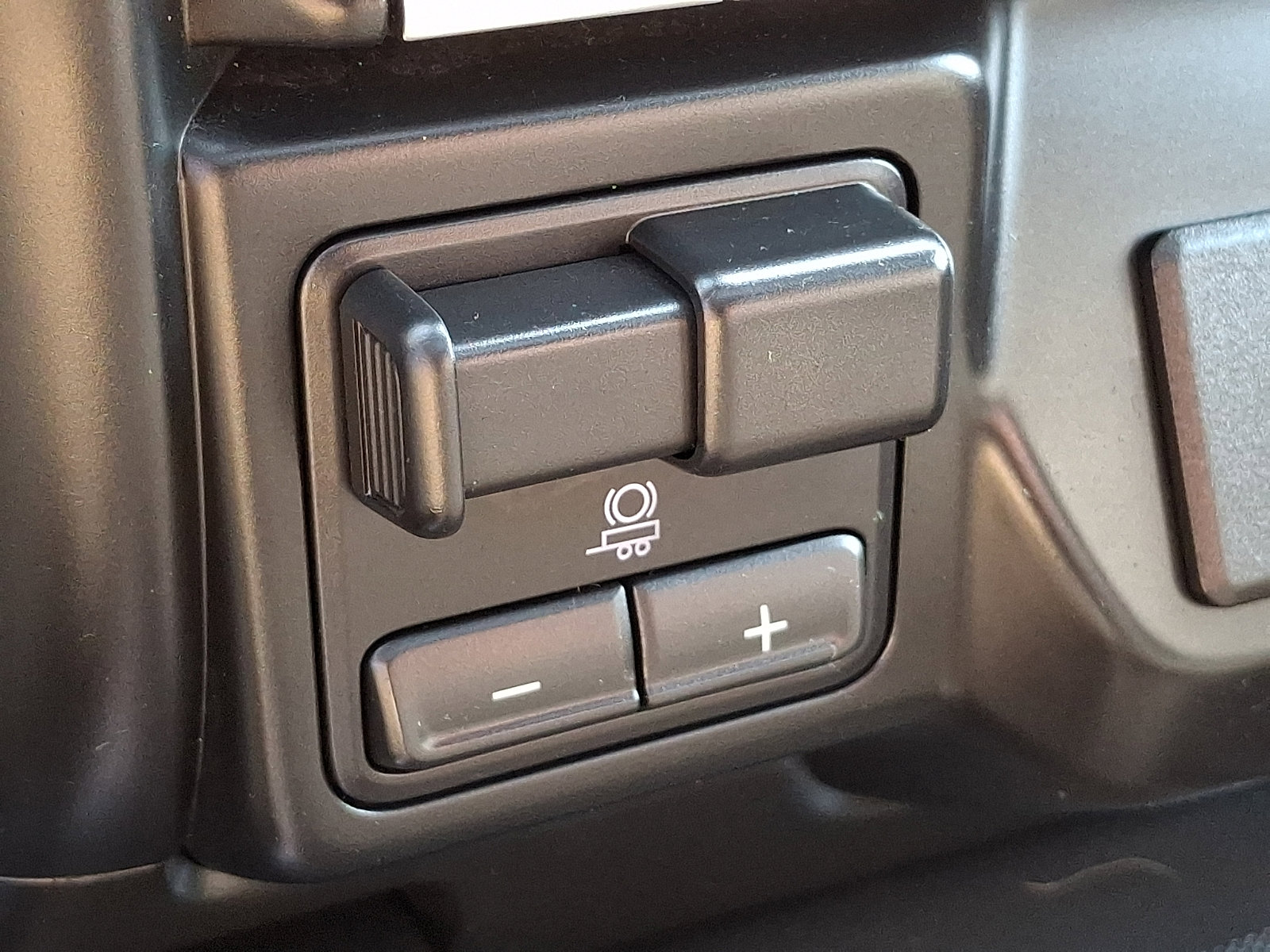 Used 2020 GMC Sierra 2500 Denali w/ Denali Ultimate Package AWD/4WD image 27