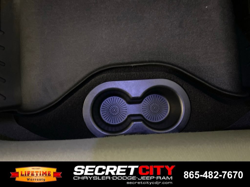 Used 2016 RAM 1500 Express RWD image 27