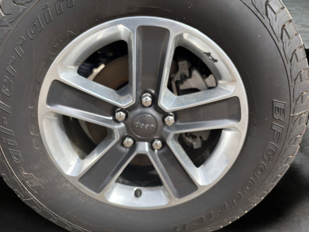 Used 2021 Jeep Wrangler Unlimited Sahara image 10