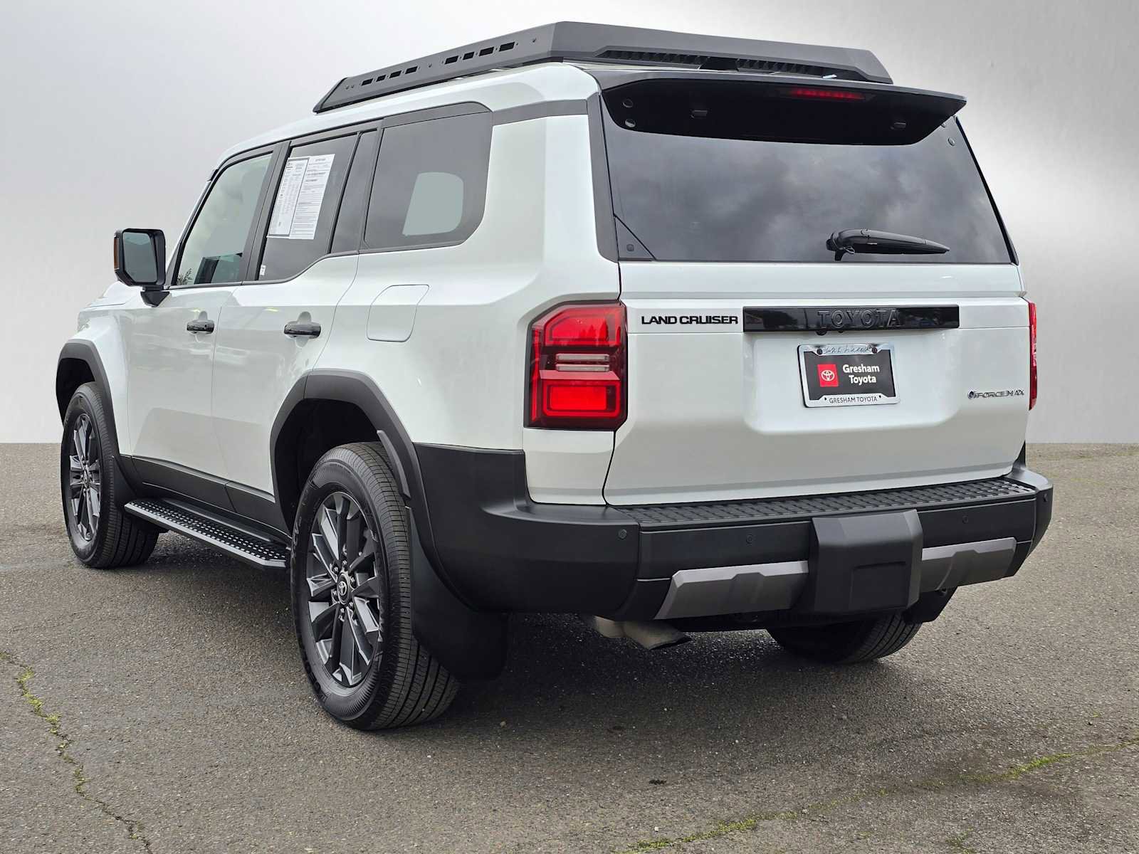 Certified 2025 Toyota Land Cruiser image 5