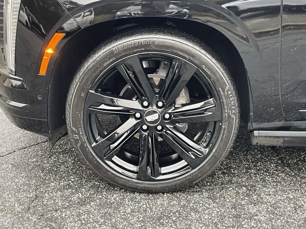 Certified 2025 Cadillac Escalade ESV Sport Platinum image 9